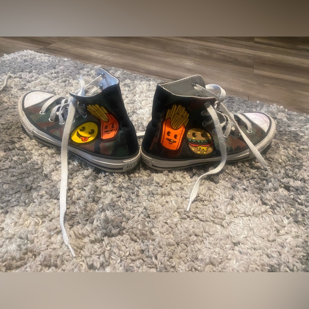 Boys shoes size 3.5